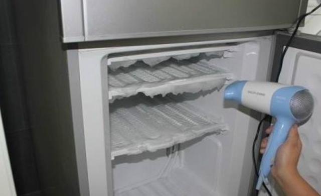 冰箱冷冻室结冰怎么办?冰箱冷冻室结冰怎么办?教你一招快速解决