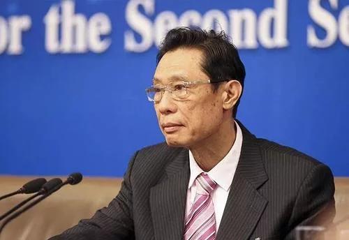 黄智博:从黄智博事件中分析，真正的中国爱豆需要怎样的品质？