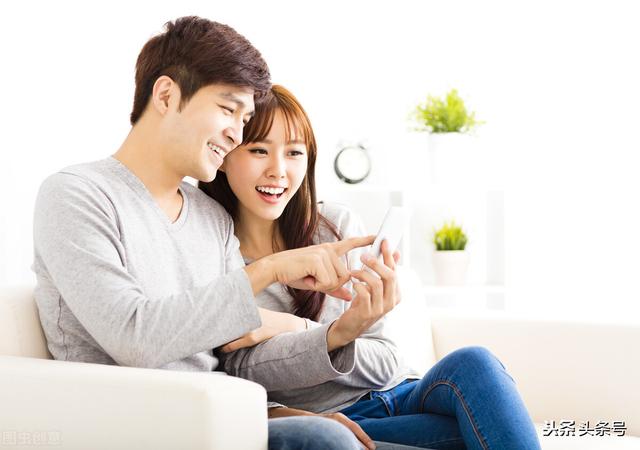 为什么有人说“父亲决定家庭的高度,母亲决定家庭的温度”？