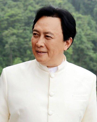 皇帝专业户陈道明,张国立,唐国强,张铁林,焦晃,陈宝国,哪个演皇帝最好？