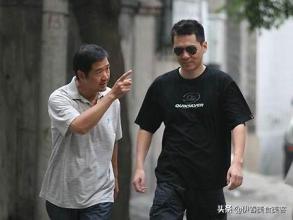 手里有一万多块钱儿,想做个小买卖,收益不用太大,谁有好点子？