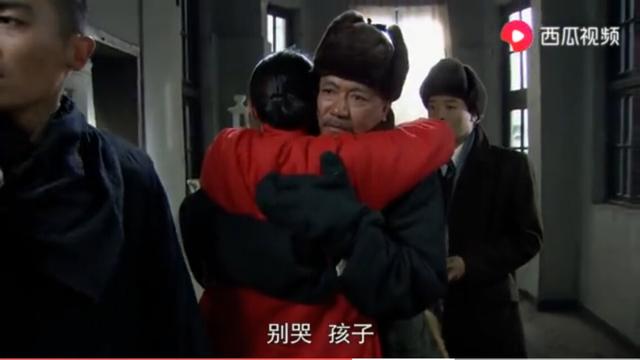 《闯关东》中的鲜儿为什么一直没能嫁给传武？