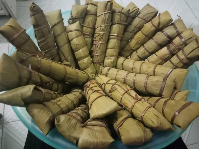 头条问答 - 广东碱水粽一斤糯米配多少碱水?(sandy妖妖的回答,0赞)