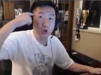 QUQU谈CSGO“玩狙窍门”：练枪只能保持手感,脑子最重要,你怎么看？