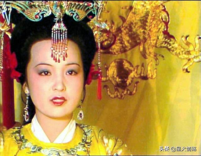 《红楼梦》：忠顺王与北静王争斗，怎么会牵连到贾元春？