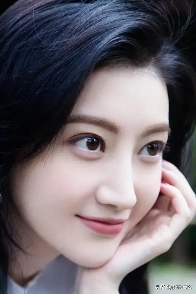 有人说：我只为自己拍照。这种观点对吗？“元芳”你怎么看？