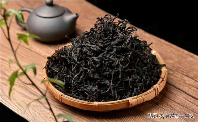 茶叶有不同的品种,茶树都是一样的吗？