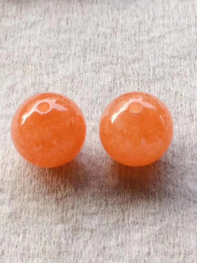 直播间卖的翡翠是真的吗,直播间卖翡翠和赌石的套路都有哪些？