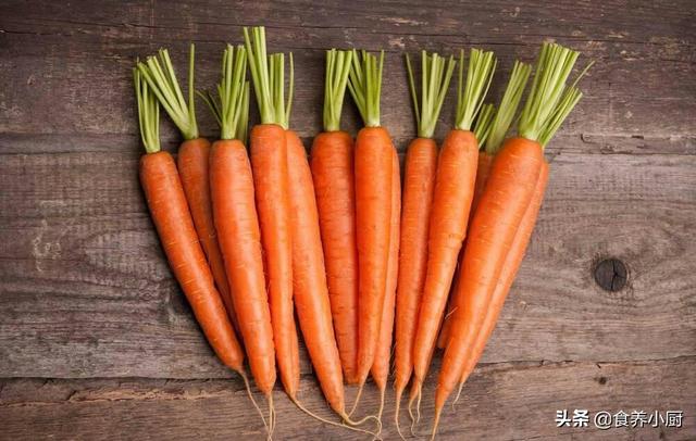 胡萝卜有哪些营养，白萝卜和红萝卜哪个营养价值高一些为什么