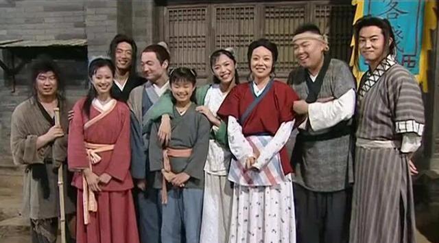 同类型的电视剧《龙门镖局》为什么不及《武林外传》火？