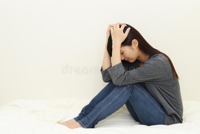 初中生抑郁应不应该休学？