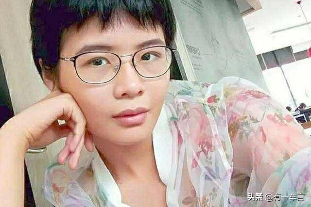 大小姐阿怡:有的人坚持打卡许可馨事件的原因是什么