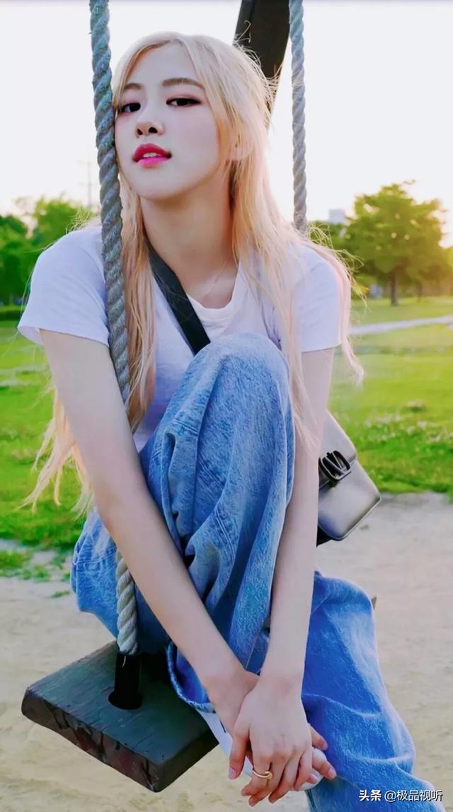 朴彩英抖音很火的歌是什么？