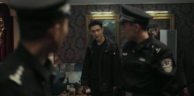 林浩是谁的干儿子:热播剧《扫黑风暴》里林浩是局长的干儿子，为什么和黄希不认识？