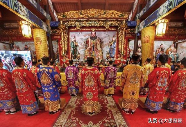 道观里供奉鸿钧老祖吗？