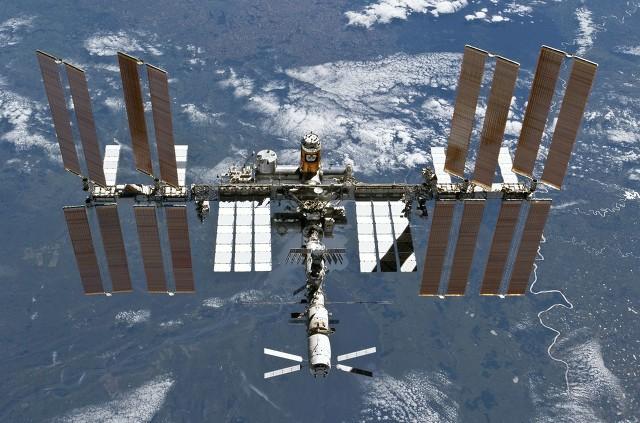 国际空间站的氧气到底从何而来？为什么十几年了还