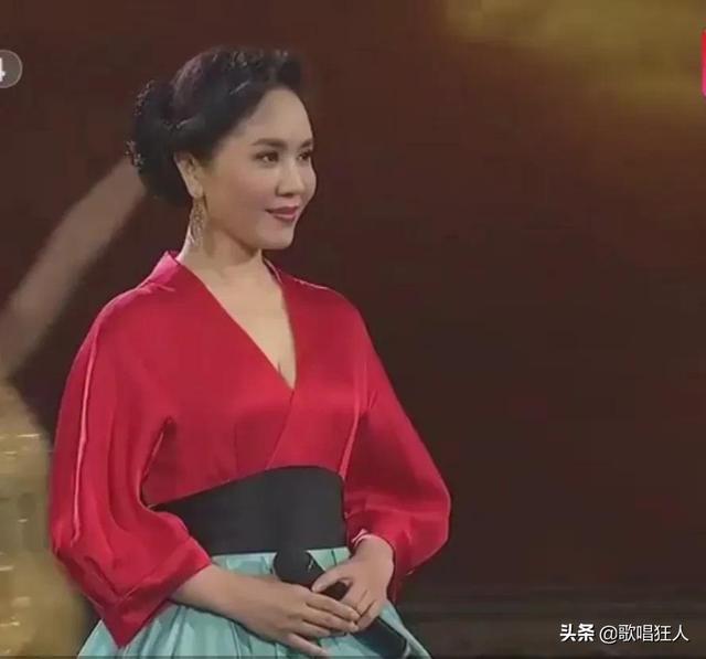雷佳简历:在当代中国，有博士学位的歌唱家有哪些？