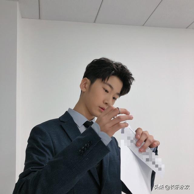 张悦轩的妈妈寇静:张亮的儿子天天如今长的怎样了？