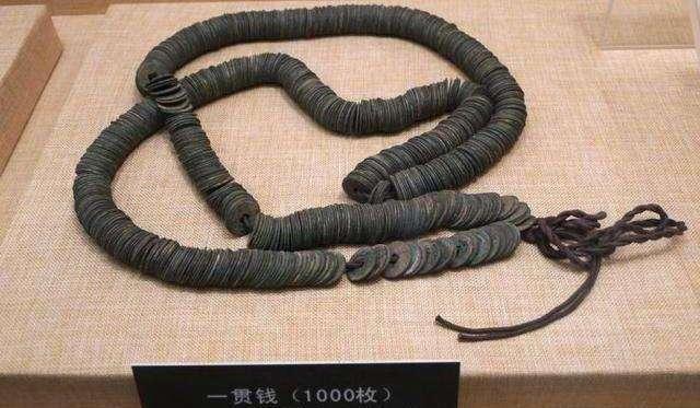 武松出家六合寺被赐十万贯,这十万贯值多少人民币？用在了何处？