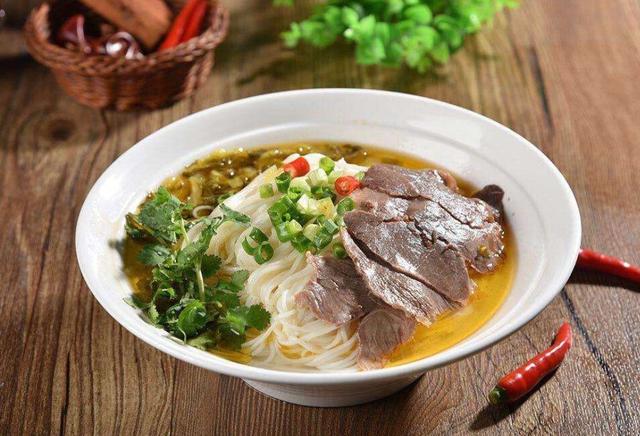 头条问答 - 谁知道正宗羊肉米线汤怎么才好吃?(15个回答)