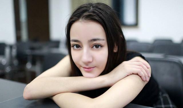 王珞丹被疯狂粉丝求婚:哪个明星的粉丝疯狂到你无法想象？