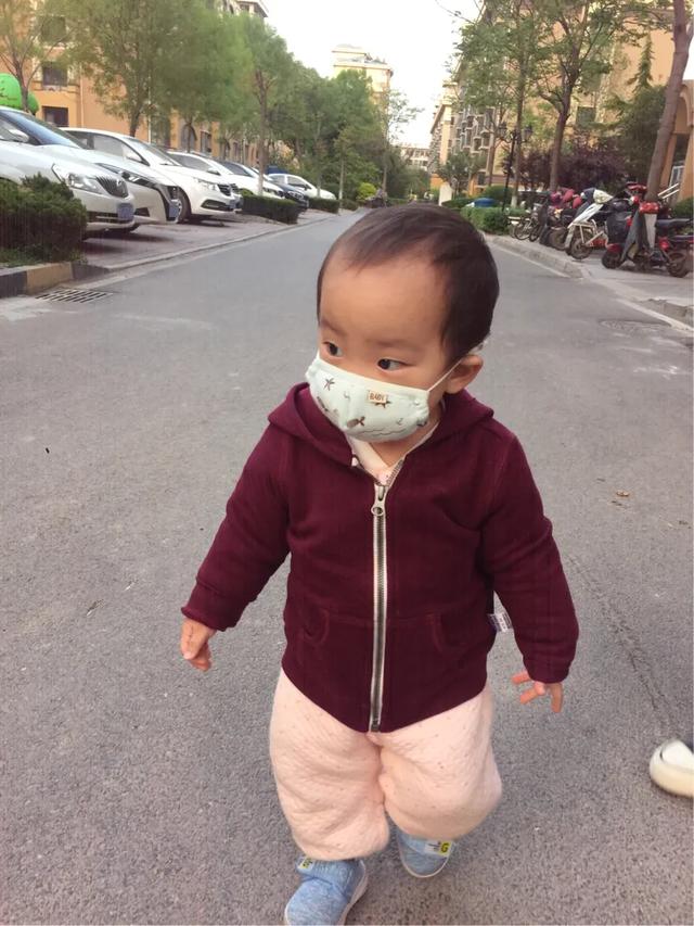 小孩尿床怎么办:孩子5岁了还在尿床有哪些危害？家长应该如何帮助孩子改善？