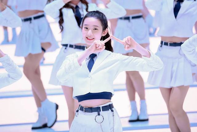 张艺凡:如何评价《创造营2020》总决赛张艺凡卡7出道