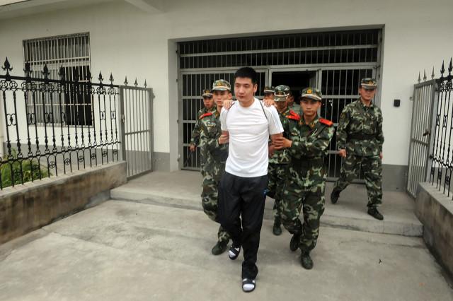 霍金斯死亡30秒全程:死刑犯是如何被执行死刑的 ? 他们被执行死刑前是什么状态呢？