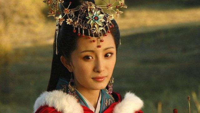 旺旺心语主要人物图片:古代四大美女之一的王昭君为什么在被送出后汉元帝才后悔？