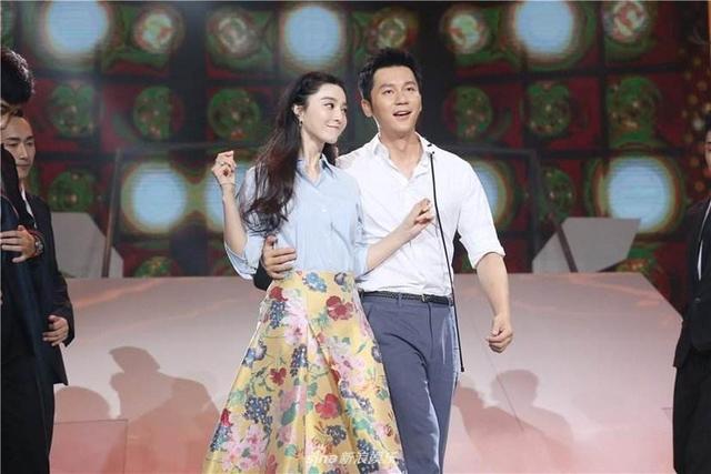 崔永元炮轰范冰冰:崔永元的一抽屉合同该拿出来吗，会拿出来吗？