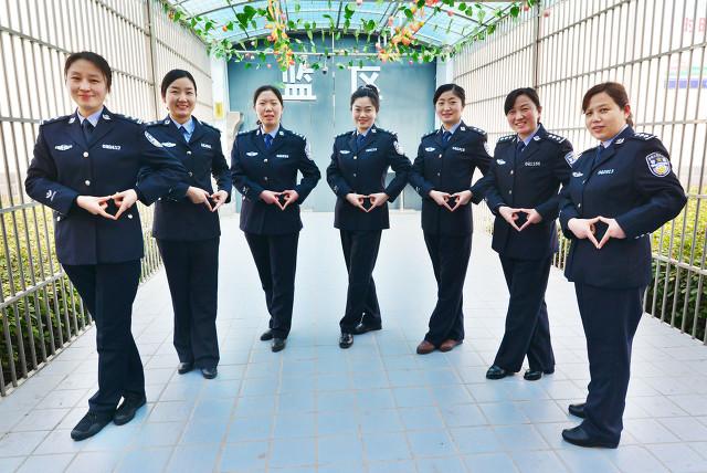 狱警上班作息时间,狱警会选择什么样女人结婚？