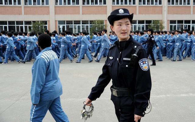 监考猫:大学毕业值得考狱警吗？为什么？