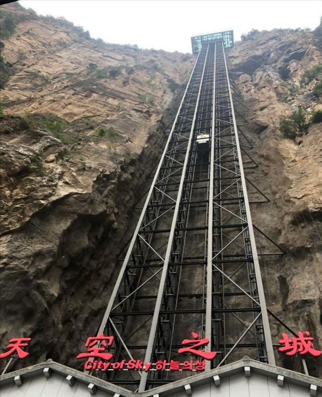 长治的旅游景区有哪些，通天峡和八泉峡哪个景区好