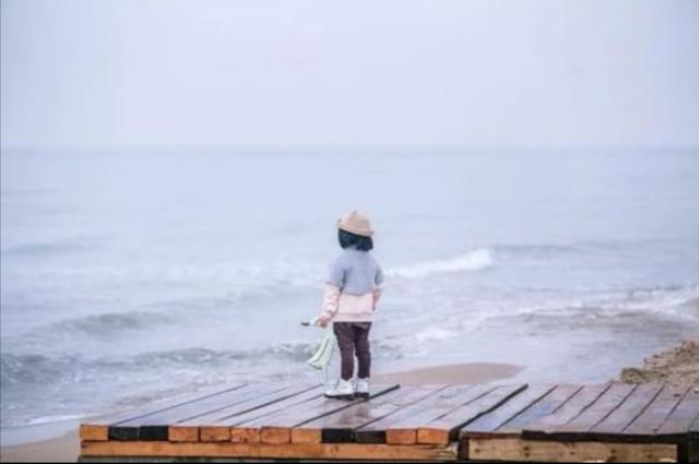 萧振高三学生跳楼自杀:孩子高考完就要跳楼自杀怎么办