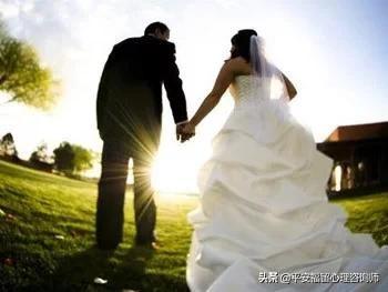 闫妮老公王玮:我想离婚，可是有孩子，不舍得孩子受伤，怎么办好呢？