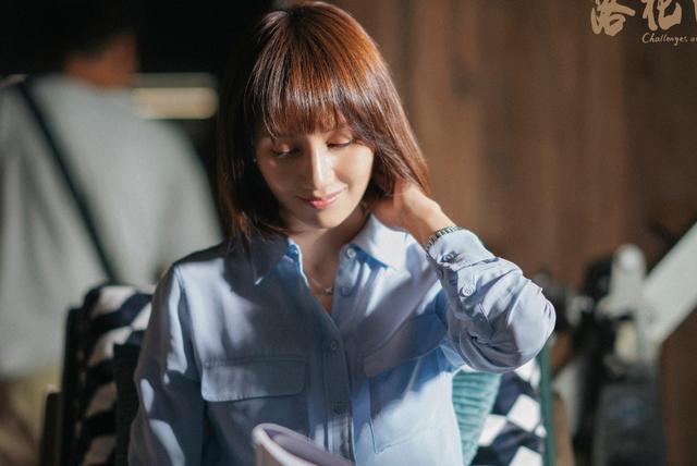 图文 落花时节 官宣杀青 晒出演员片场剧照 又将是热播剧了 雷佳音袁泉新剧落花时节杀青 Www Bagua5 Net