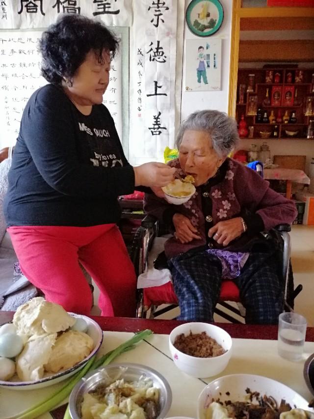 涂磊老婆照片图片:涂磊是《爱情保卫战》的灵魂，为什么他突然宣布退出