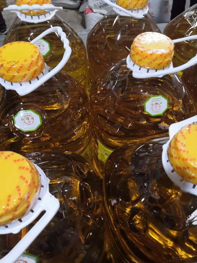 鱼骨粉制备:把浮头鱼晒干粉碎喂鸡怎么样？