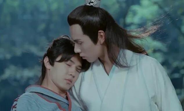 头条问答 - 邀月宫主对花无缺十分严厉,对小鱼儿为何无可奈何?