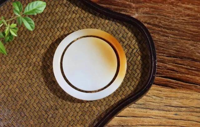 玉石产地在哪里,中国的玉都是在哪个城市？