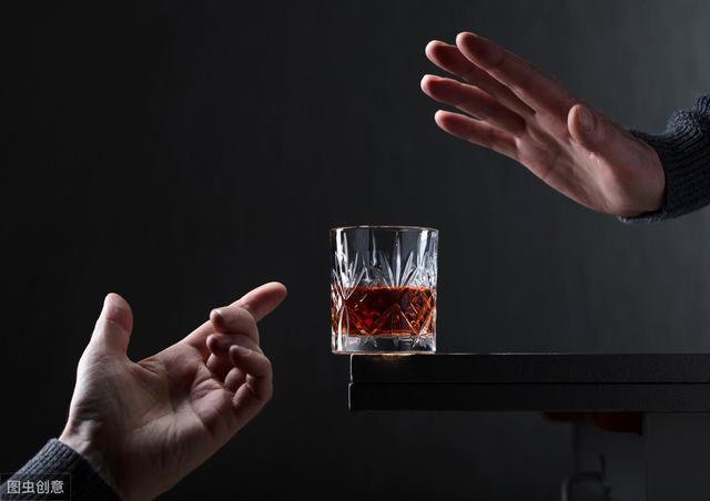 尿酸过高是尿毒症前兆吗:体内尿酸超标时，身体是如何通过外在表现告诉我们的？