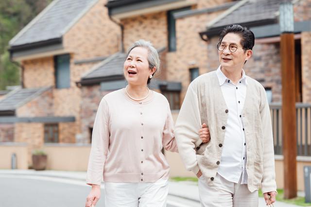 2021年养老金上调后，退休老人每月养老金3200元，算是什么水平？插图27