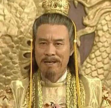杨坚代周:隋文帝为何能在短短四个月之内，就能统一分裂280余年的中国？