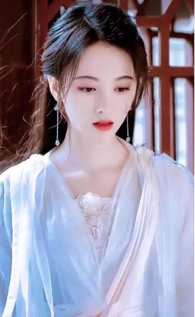 谈谈摩羯座男生对爱的人的占有欲,容易吃醋吗？