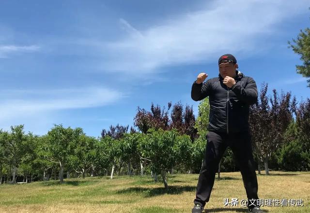 太极大师闫芳被揍:练过散打或拳击后，又练太极，实战会把太极用出来吗