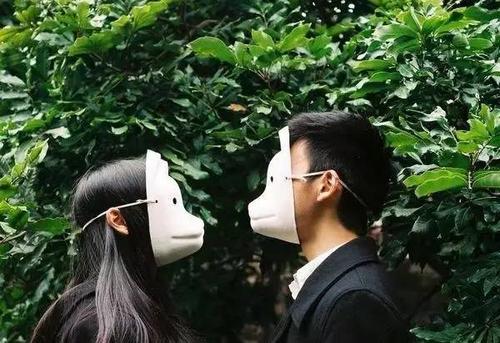 黑喂狗什么意思:农村俗语“喂狗别喂饱”是什么意思呢？有啥道理？ 青春喂了狗什么意思