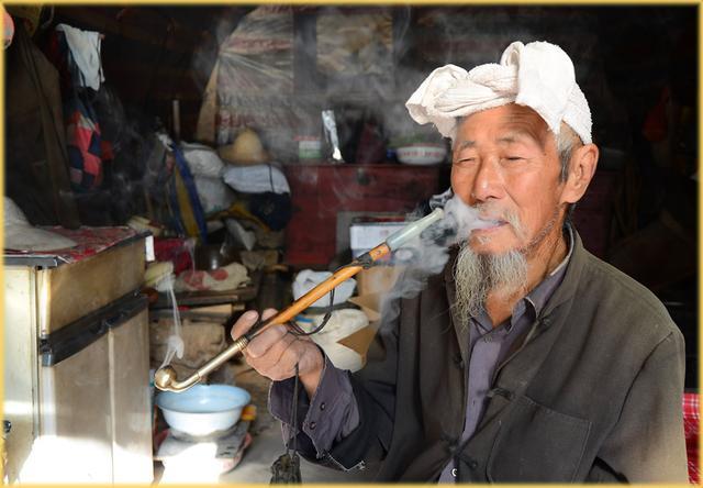 翁帆怀孕:研究生的我怀孕了，导师那里该怎么交代