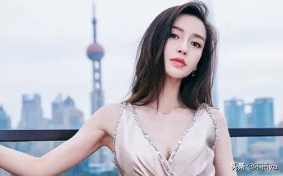 陈伟霆和杨颖做过没:杨颖（Angelababy）为什么能成为明星？
