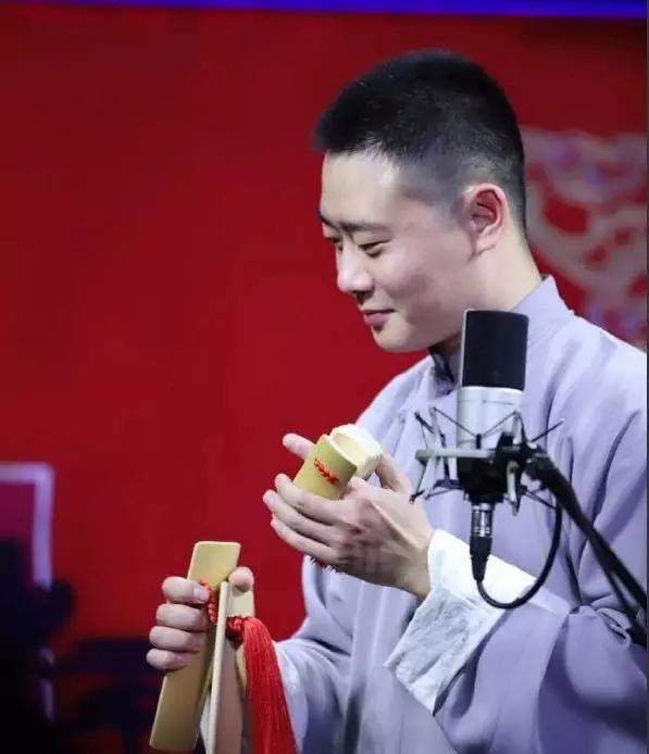 德云社今年将进行队员大重组,会有更多的年轻演员加入并担任队长吗？