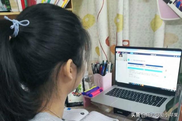 梦见排课表高三学生做题不堪重负该怎么办